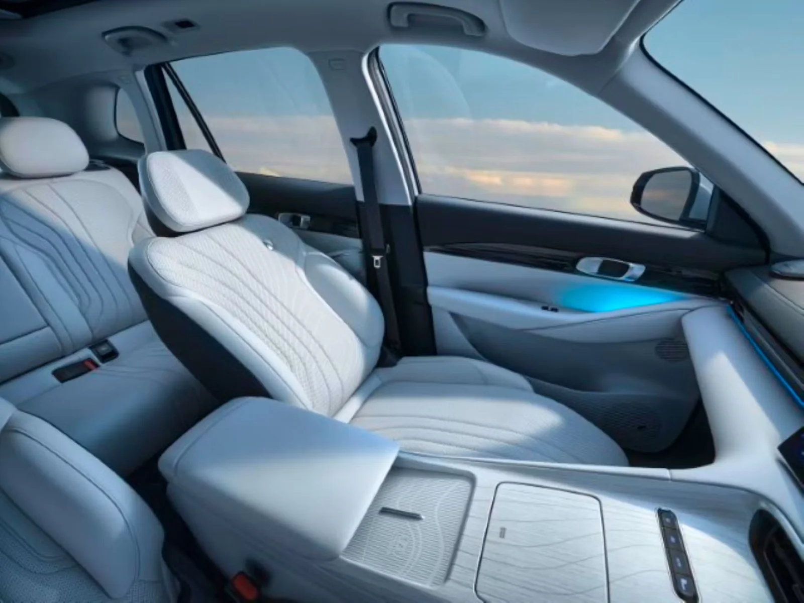 Kabin Geely EX5